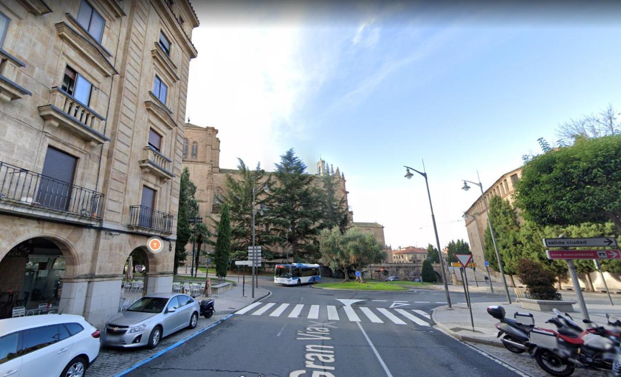 Estupendo Piso De 2 Dormitorios En La Gran Via. A/A. Wifi. Salamanca Bagian luar foto